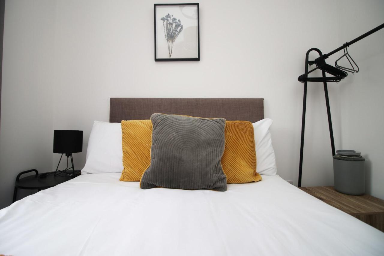 בארי Beachview By Mia Living Close To Beach, Free Parking, Modern 2 Bedroom Apartment מראה חיצוני תמונה
